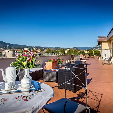Dimora Altea Couette-café Florence