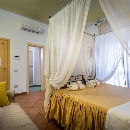 Dimora Altea Couette-café Florence