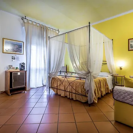 Dimora Altea Couette-café 4*