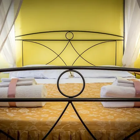 Dimora Altea Couette-café 4*