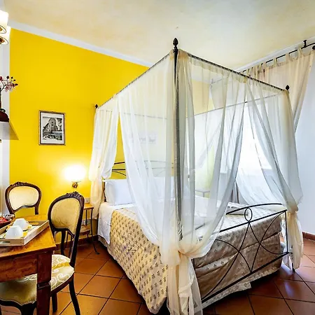 Bed & Breakfast Dimora Altea 4*