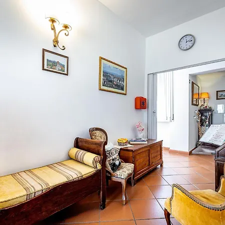 Dimora Altea Bed & Breakfast Firenze
