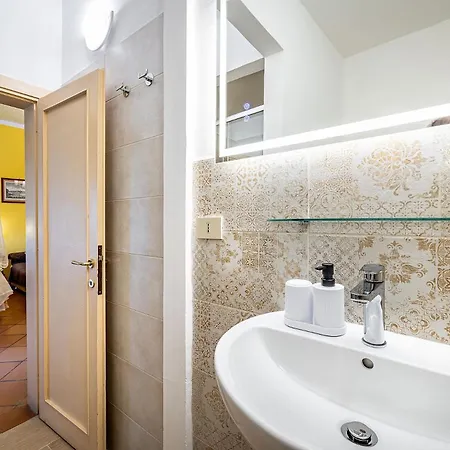 Dimora Altea Bed & Breakfast Firenze