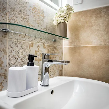 Dimora Altea Bed & Breakfast Firenze