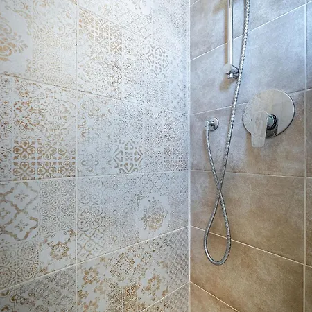 Dimora Altea Bed & Breakfast 4*
