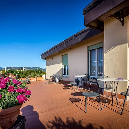 Alojamento de Acomodação e Pequeno-almoço Dimora Altea