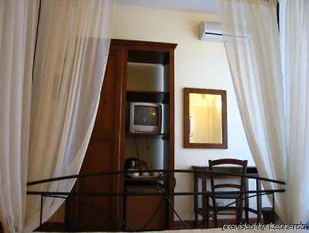 Alojamento de Acomodação e Pequeno-almoço Dimora Altea 4*